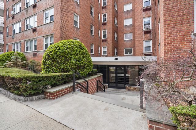 30 E Hartsdale Avenue 1H, Hartsdale, NY 10530