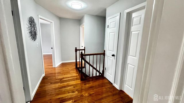 125 Kimberly Road, Colonia, NJ 07067