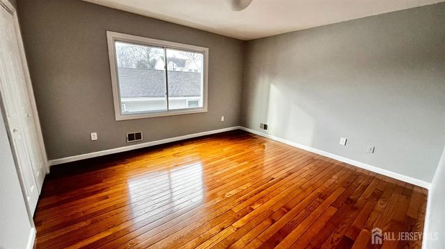 125 Kimberly Road, Colonia, NJ 07067