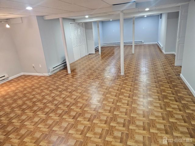 125 Kimberly Road, Colonia, NJ 07067