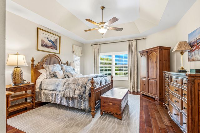 700 SUMMERWOOD Lane SW, Vero Beach, FL 32962