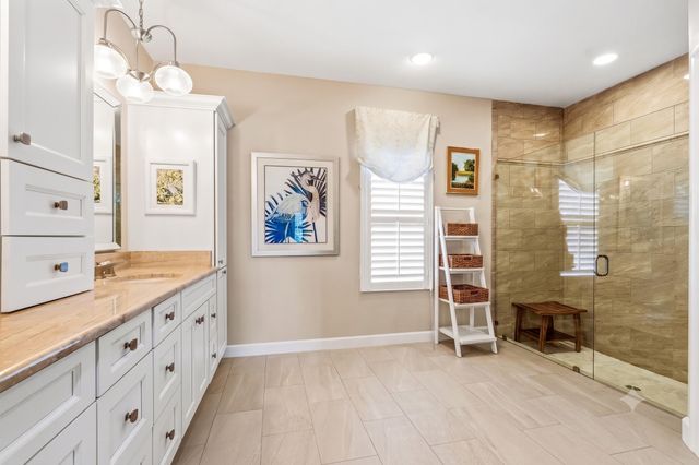 700 SUMMERWOOD Lane SW, Vero Beach, FL 32962