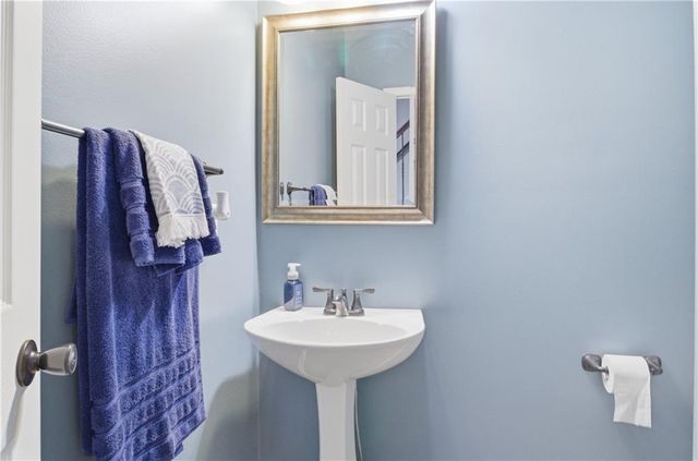 14310 S Summit Court, Olathe, KS 66062