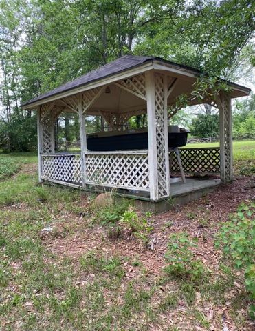 39 Char Ln., Petal, MS 39465