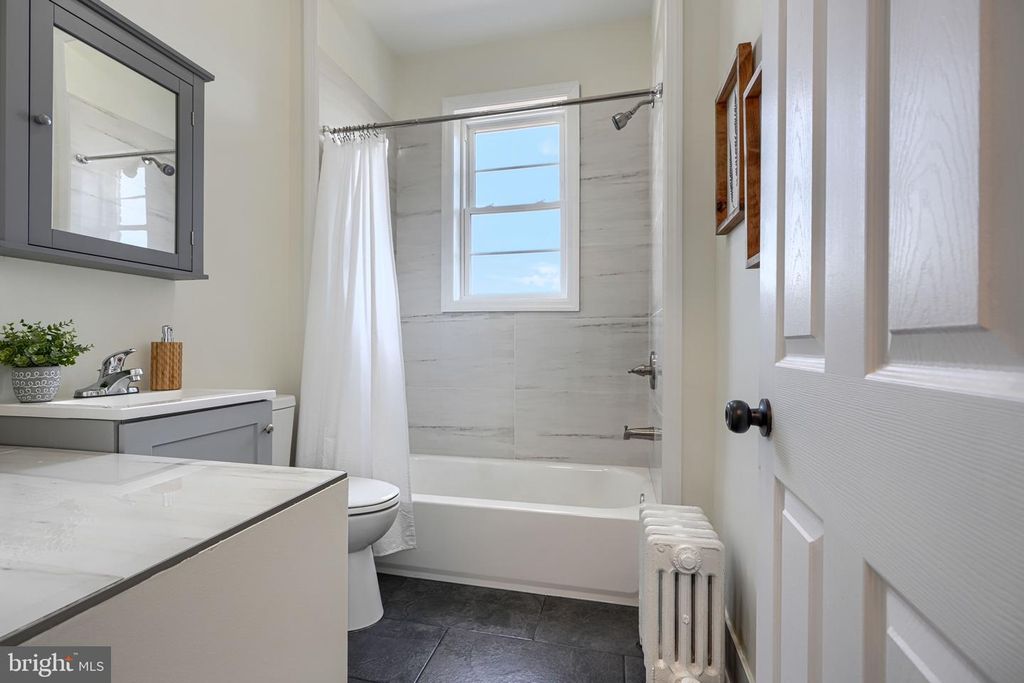 Image 32 of property listing at 1627 E 32ND ST, Baltimore, MD 21218