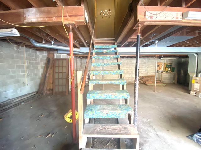 1310 N CR 500 W, Muncie, IN 47304