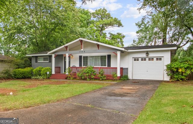 326 Norton Circle SE, Smyrna, GA 30082