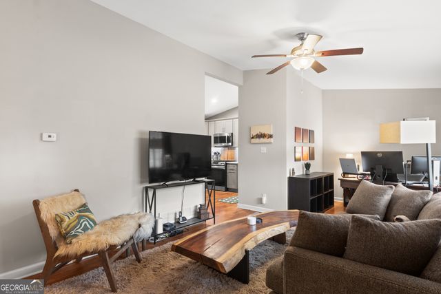 326 Norton Circle SE, Smyrna, GA 30082