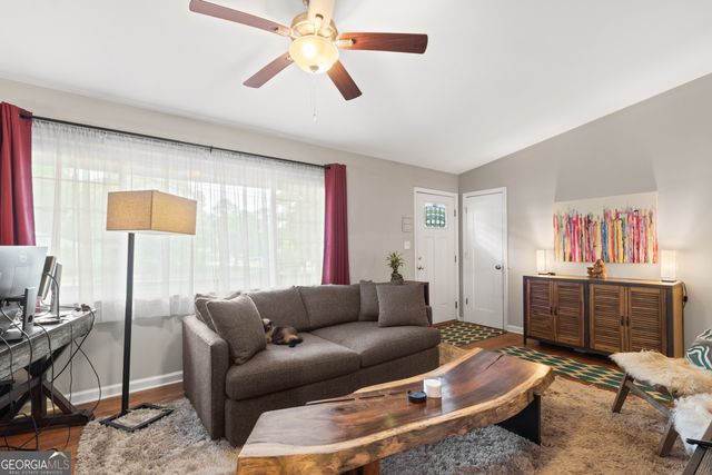 326 Norton Circle SE, Smyrna, GA 30082