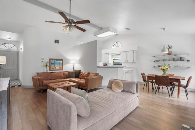 7912 Tiffany DR, Austin, TX 78749