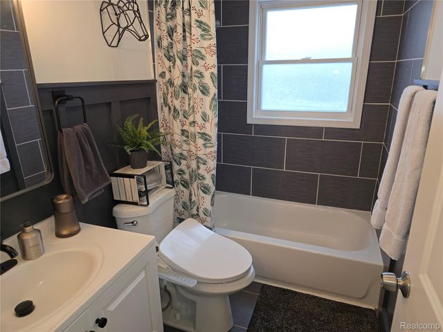 32863 Beacon Lane, Fraser, MI 48026