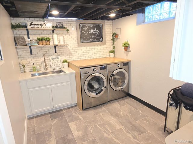 32863 Beacon Lane, Fraser, MI 48026