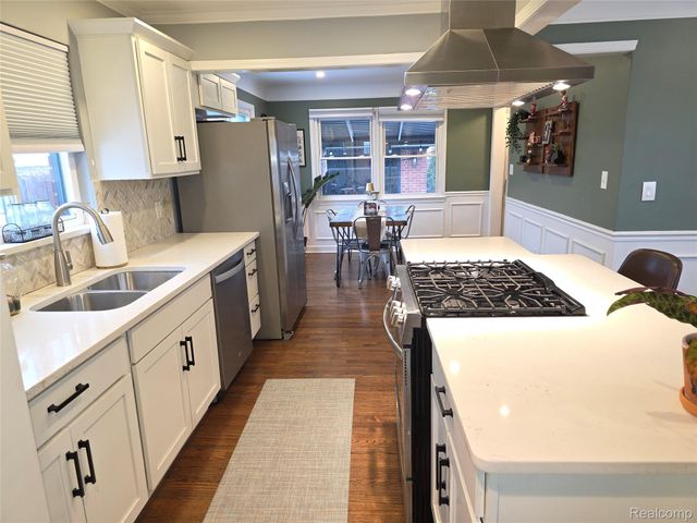 32863 Beacon Lane, Fraser, MI 48026