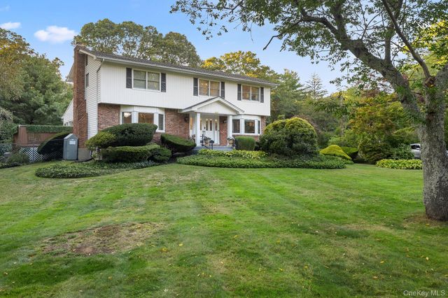 461 Wolf Hill Road, Dix Hills, NY 11746