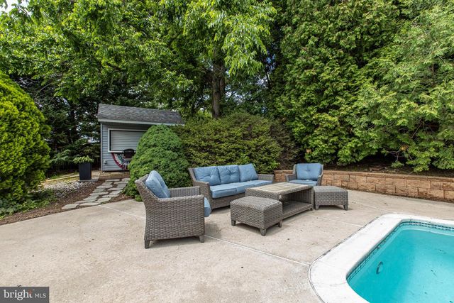 216 REVERE RD, Marlton, NJ 08053