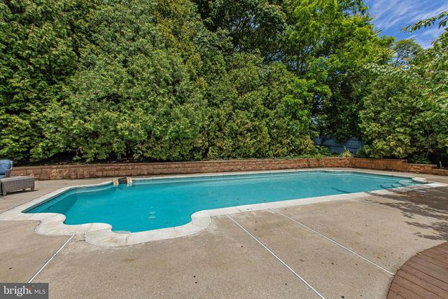 216 REVERE RD, Marlton, NJ 08053