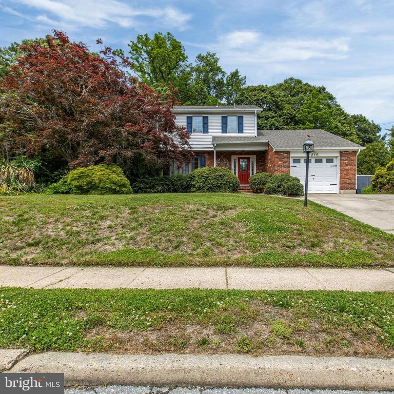 216 REVERE RD, Marlton, NJ 08053