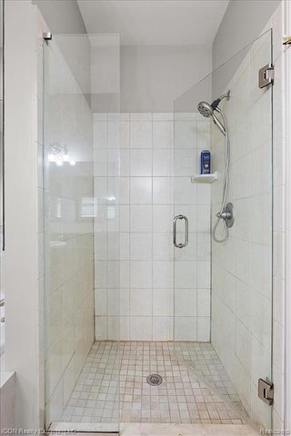 17542 Goldeneye Drive, Clinton Township, MI 48038