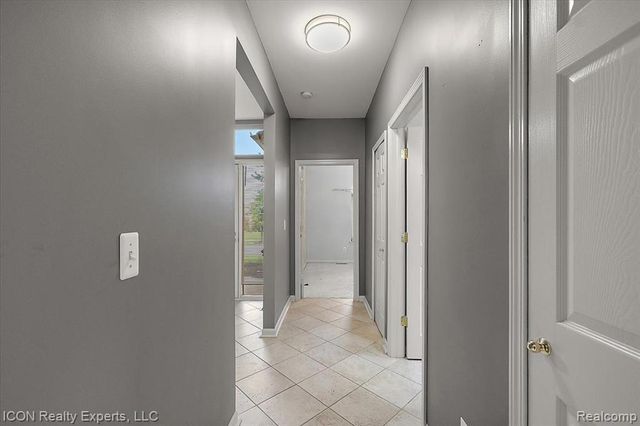 17542 Goldeneye Drive, Clinton Township, MI 48038