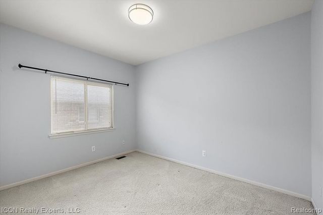 17542 Goldeneye Drive, Clinton Township, MI 48038