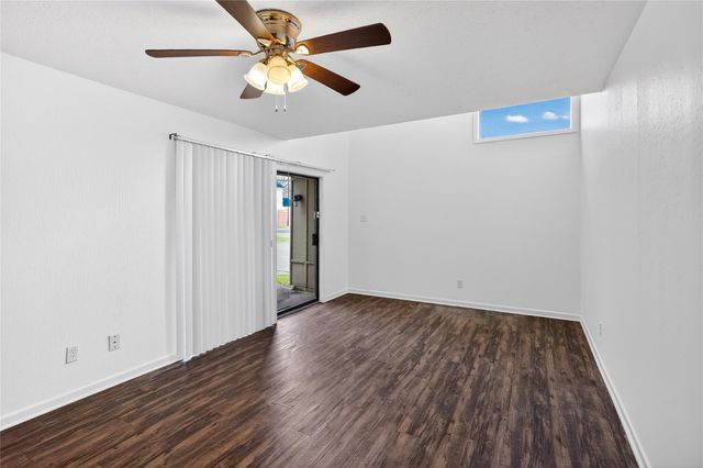 4401 Carter Creek Parkway 13, Bryan, TX 77802