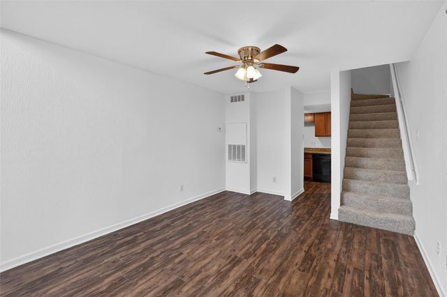 4401 Carter Creek Parkway 13, Bryan, TX 77802