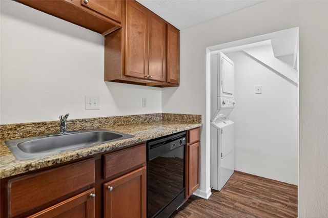 4401 Carter Creek Parkway 13, Bryan, TX 77802