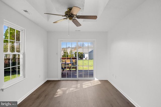 934 LARKSPUR PL S, Mount Laurel, NJ 08054