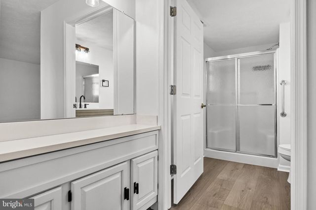 934 LARKSPUR PL S, Mount Laurel, NJ 08054