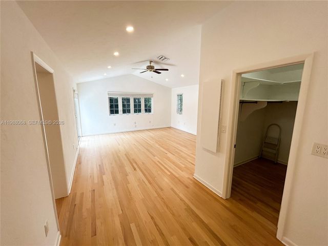 2504 Alhambra Cir 2504, Coral Gables, FL 33134