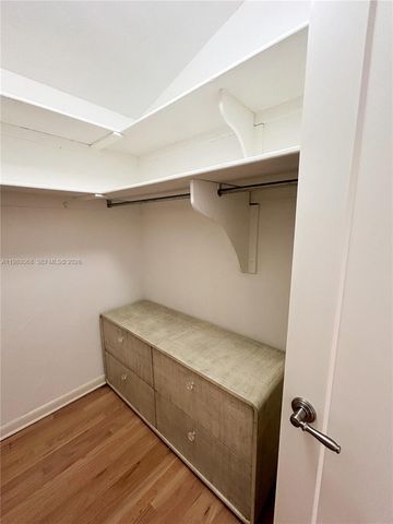 2504 Alhambra Cir 2504, Coral Gables, FL 33134