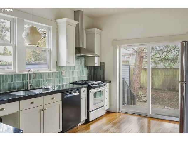 3110 Ne 33RD Ave, Portland, OR 97212