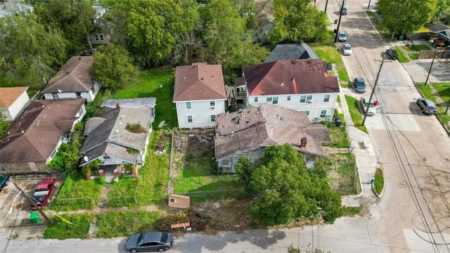 3301 Holman Street, Houston, TX 77004