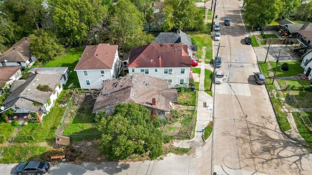 3301 Holman Street, Houston, TX 77004