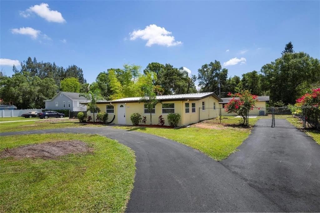 1923 45TH STREET COURT E, Bradenton, FL 34208