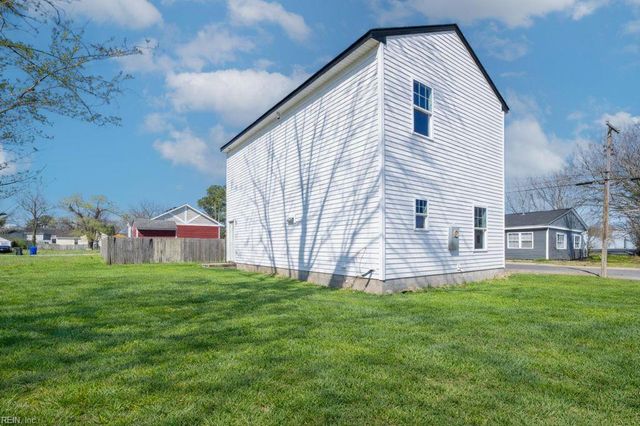 903 Bank Street EXT, Suffolk, VA 23434