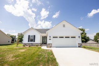 1412 Fairwood Drive, Belleville, IL 62220