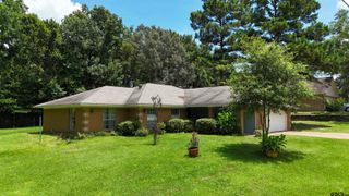 10203 Crestview Dr., Tyler, TX 75707