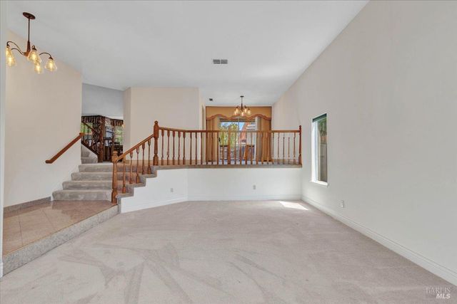 724 Chelmsford Ct, Vacaville, CA 95688