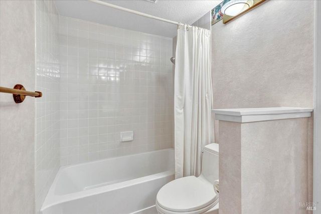 724 Chelmsford Ct, Vacaville, CA 95688