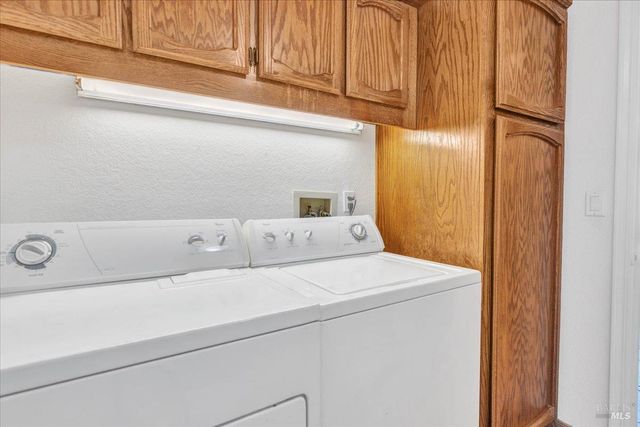 724 Chelmsford Ct, Vacaville, CA 95688
