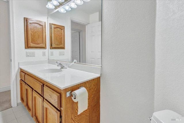 724 Chelmsford Ct, Vacaville, CA 95688