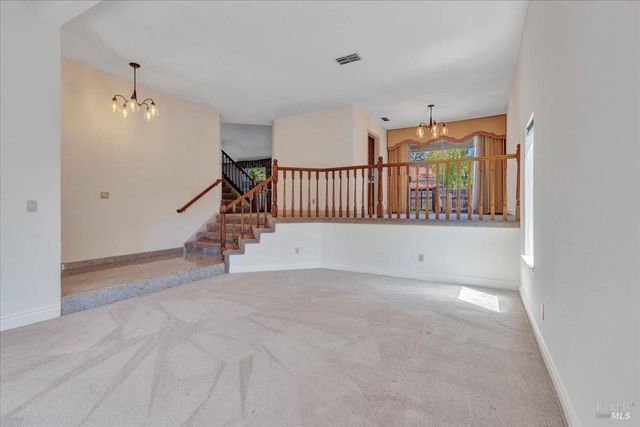 724 Chelmsford Ct, Vacaville, CA 95688