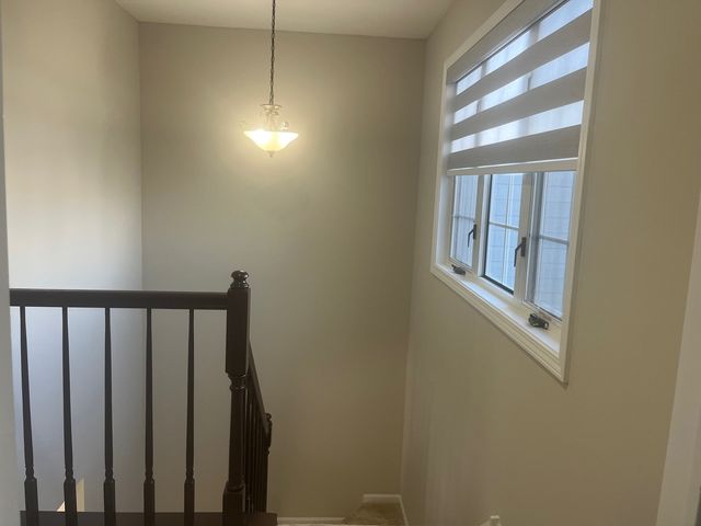 567 W PARKSIDE Drive 567, Palatine, IL 60067