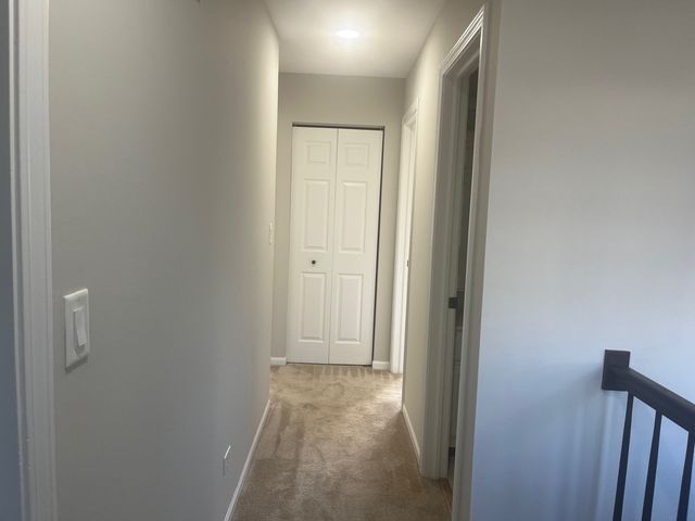 567 W PARKSIDE Drive 567, Palatine, IL 60067