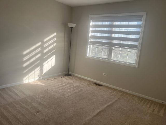 567 W PARKSIDE Drive 567, Palatine, IL 60067