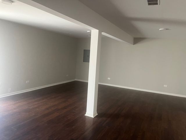 567 W PARKSIDE Drive 567, Palatine, IL 60067