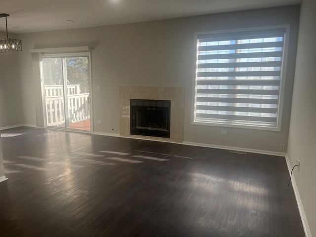 567 W PARKSIDE Drive 567, Palatine, IL 60067