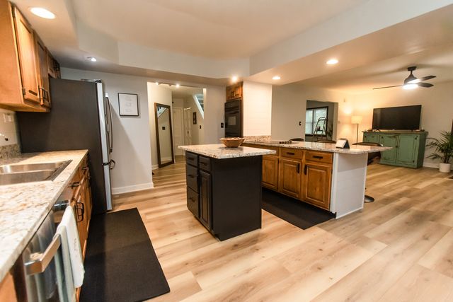 304 Wild Cherry Drive, Dixon, IL 61021