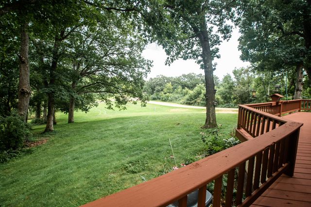 304 Wild Cherry Drive, Dixon, IL 61021